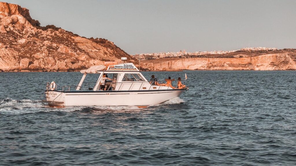 comino boat cruise