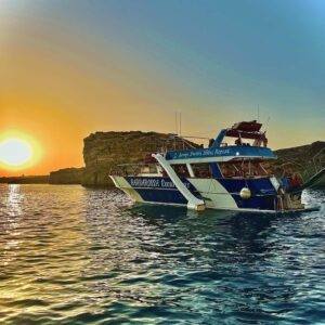 3-Hour Sunset Around Comino Cruise